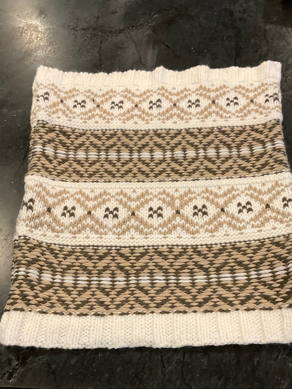 Bass Cream and Tan Patterned Turtleneck Scarf